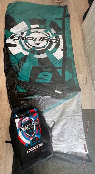 (image for) S/H Ozone Enduro V2 9m Kite Only