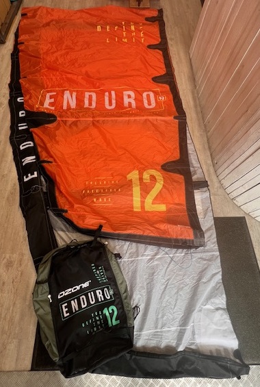 (image for) S/H Ozone Enduro V3 12m Kite Only