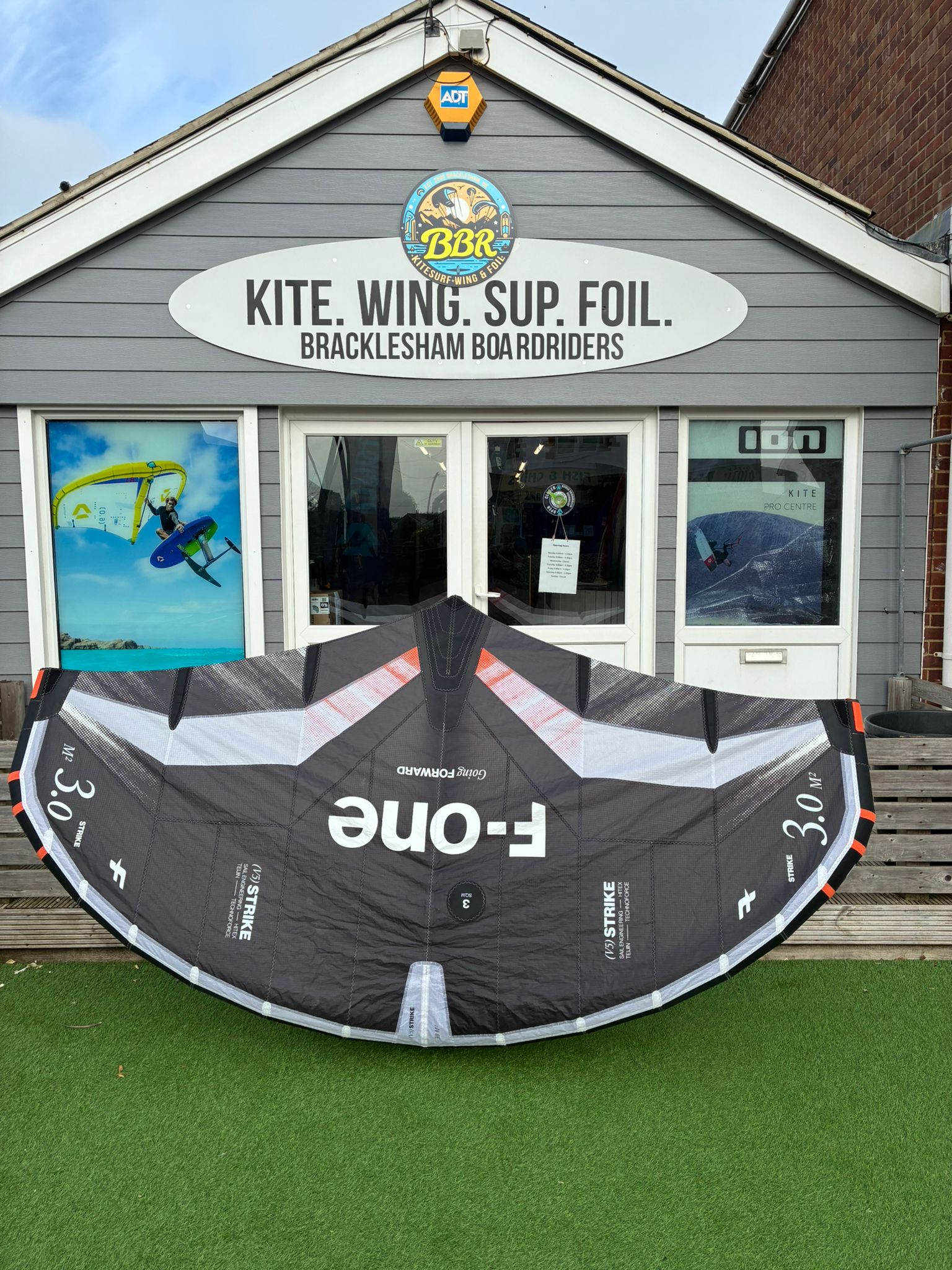 (image for) S/H F-ONE Strike V5 3.0m Wingfoil Wing