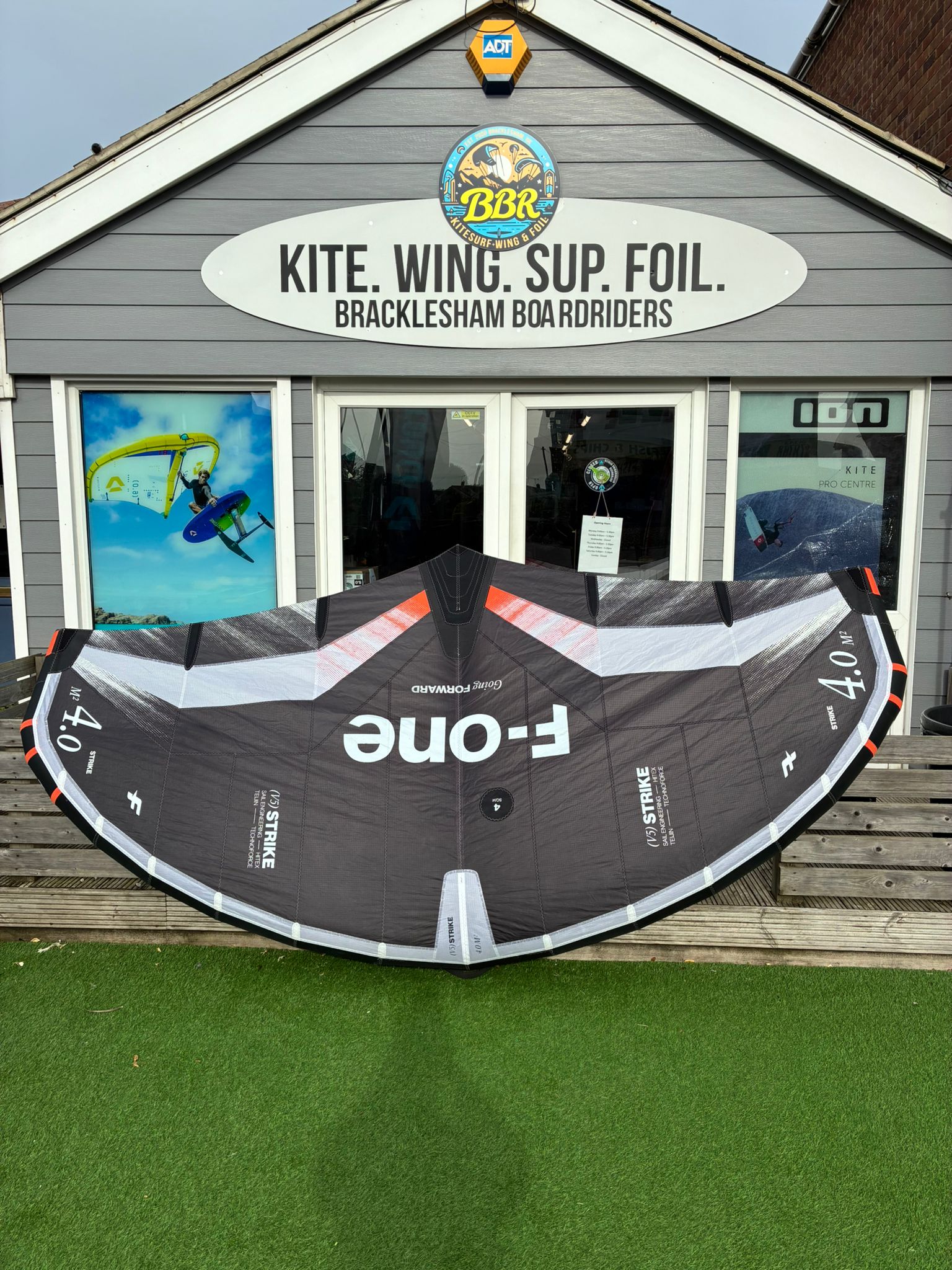 (image for) S/H F-ONE Strike V5 4.0m Wingfoil Wing